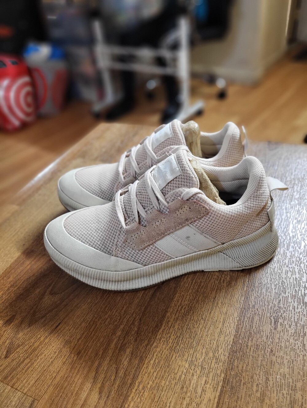 Sorel Women's Out N About III Low Sneaker in Nova Sand/ Chalk size 7